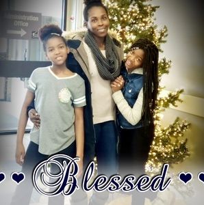 Meet your Posher, Violet